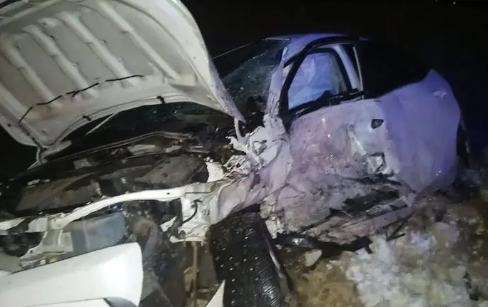 В Саранске спасатели освободили пострадавших водителей из автомобилей после ДТП